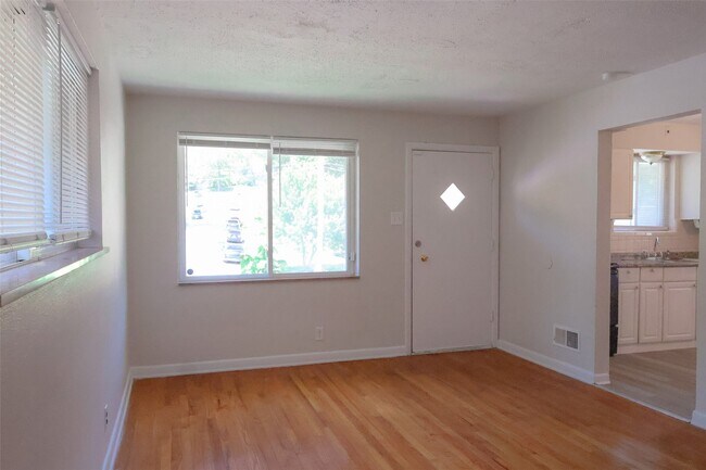 Building Photo - 4300 Begg Blvd
