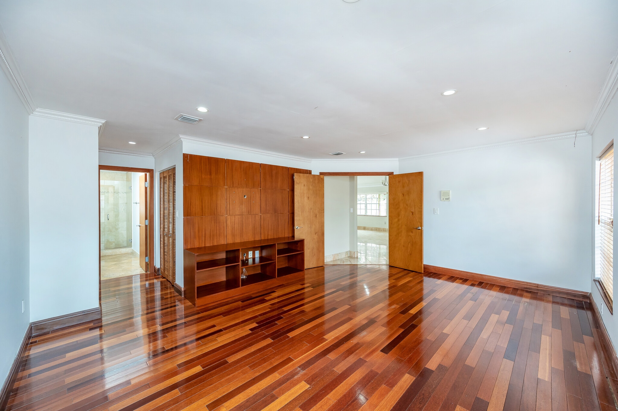 Building Photo - 4725 NW 103rd Ct