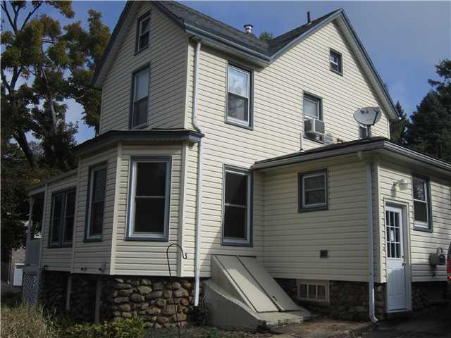Building Photo - 196 Gilbert Ave