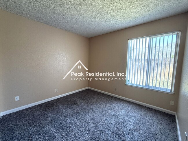 Building Photo - 8907 Rancho Grande Ct