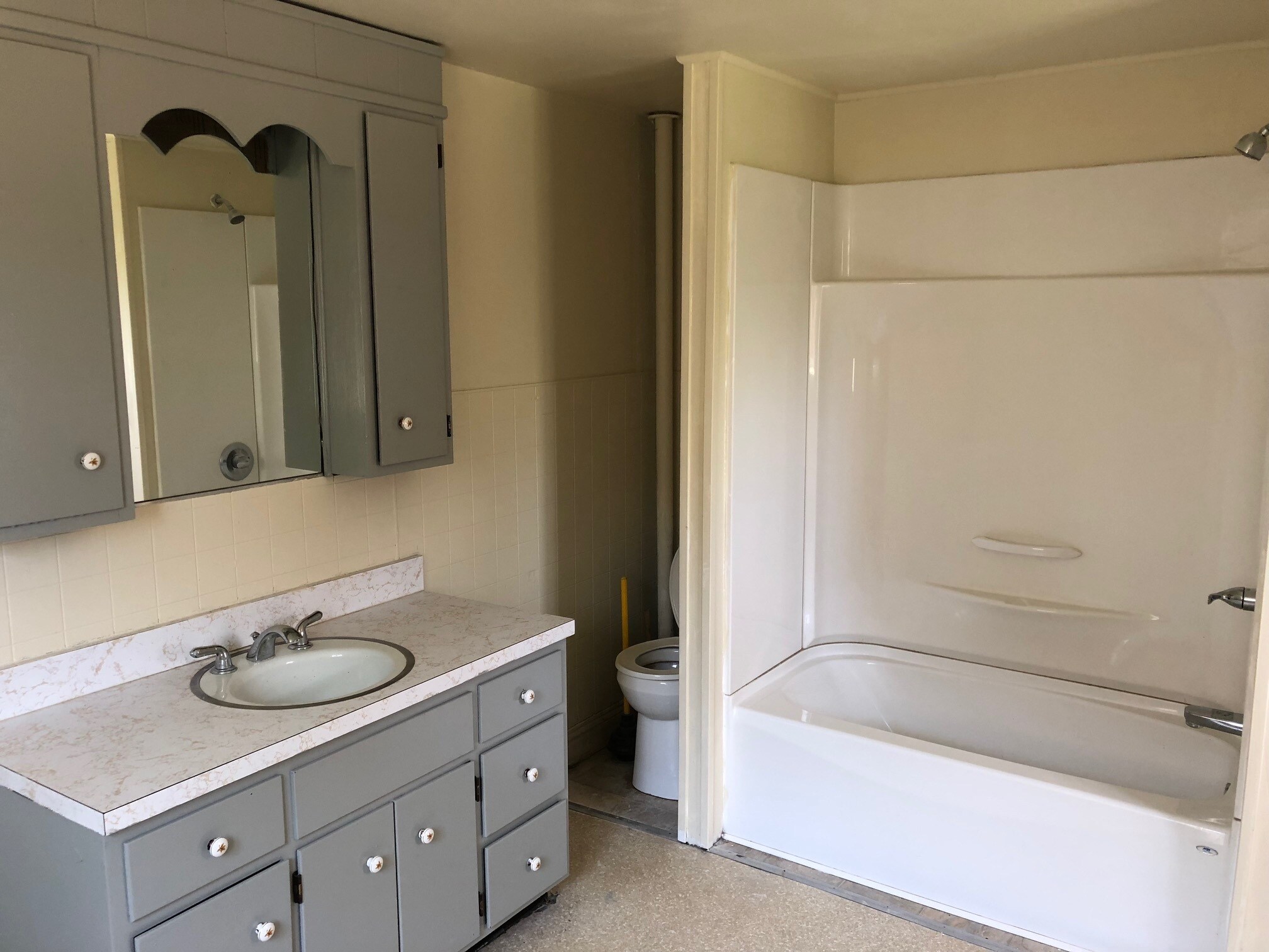 Building Photo - 212 State St