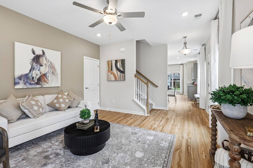 Building Photo - Harts Branch Townhomes