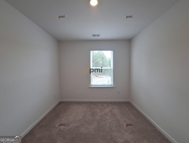Building Photo - 285 Kenoot Dr