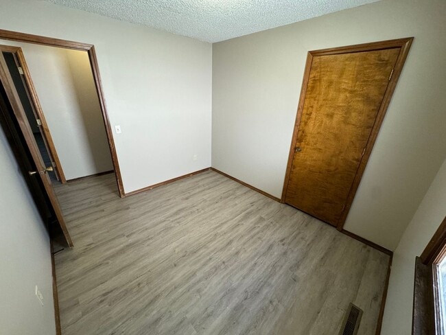 Building Photo - 1158 S Craig Ave