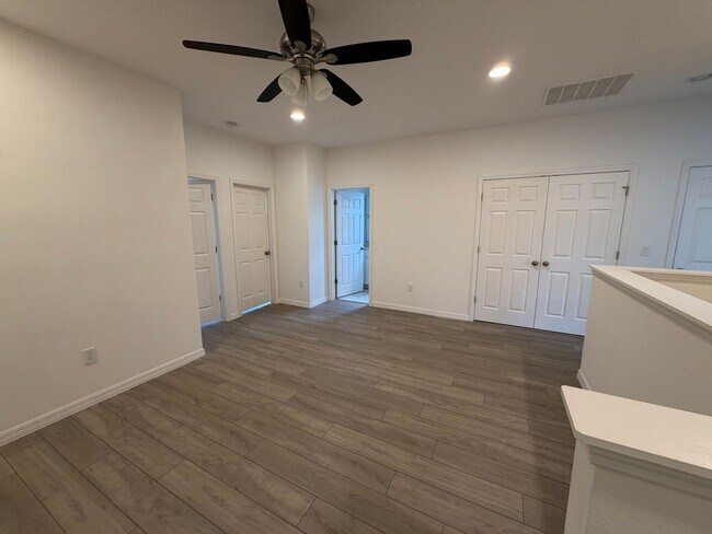 Building Photo - 8191 Mosaic Ln