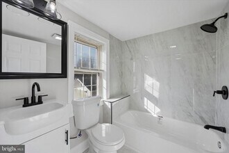 Building Photo - 635 Stanton Christiana Rd