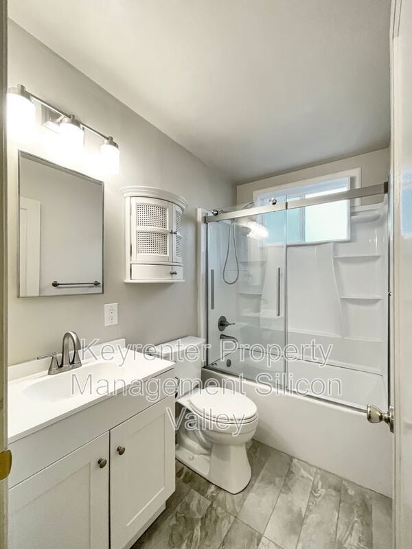 Building Photo - 795 Viader Ct