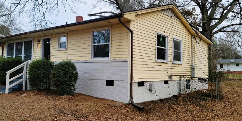 Building Photo - 1542 E Perry St