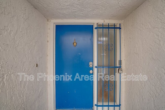 Building Photo - 1143 E Sandpiper Dr