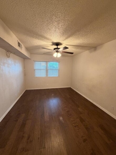 Building Photo - 4309 Village Way