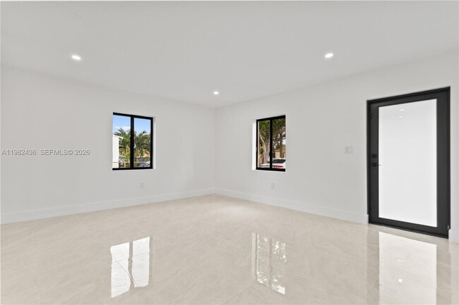 Building Photo - 15920 NW 17th Ct