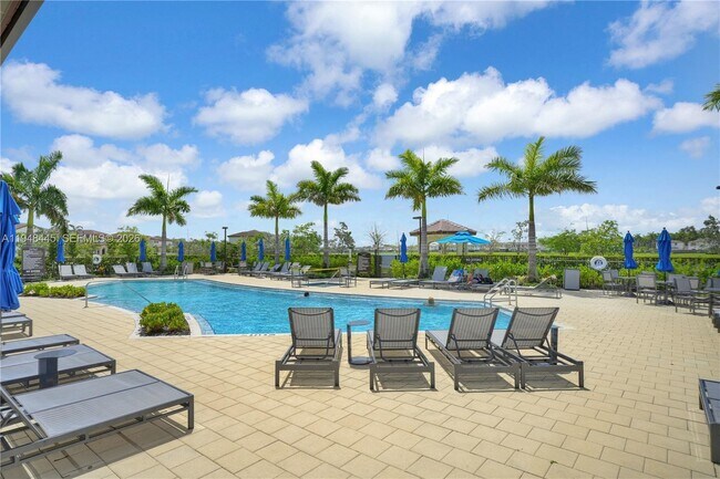 Building Photo - 10011 SW 231st Ln