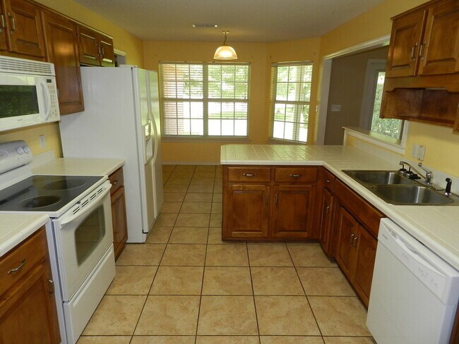 Building Photo - 4995 Pattock Pl