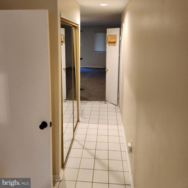 Building Photo - 604A Cypress Point Cir