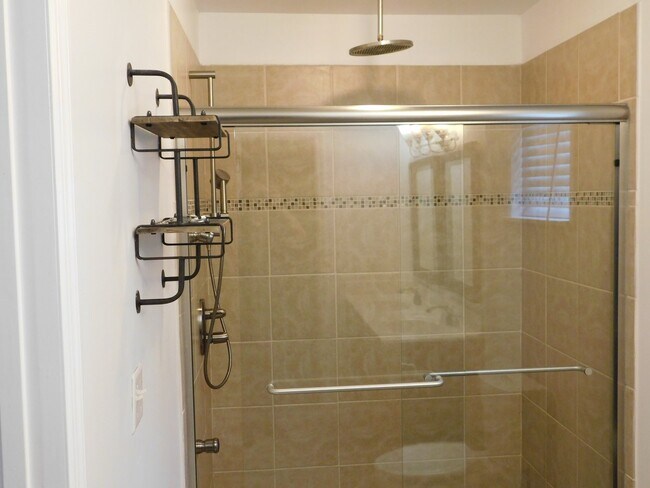 Building Photo - 3bd 2ba home in Mt. Pleasant