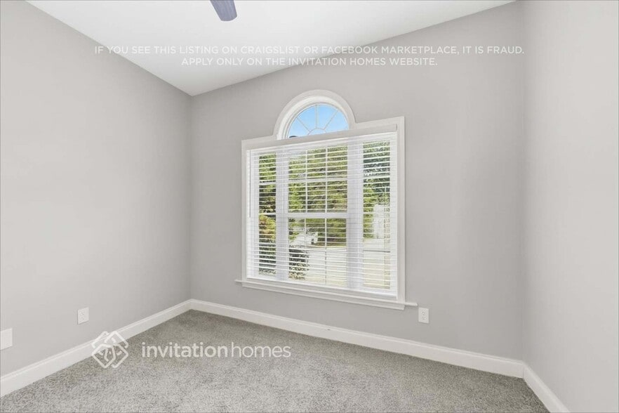 Building Photo - 2367 Eagle Glen Ct
