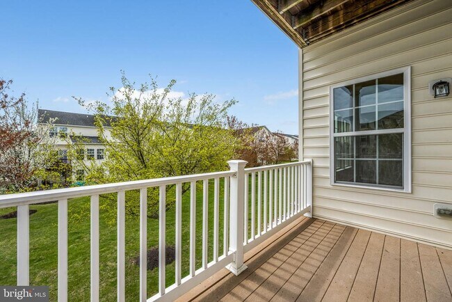 Building Photo - 202 Bardel Dr