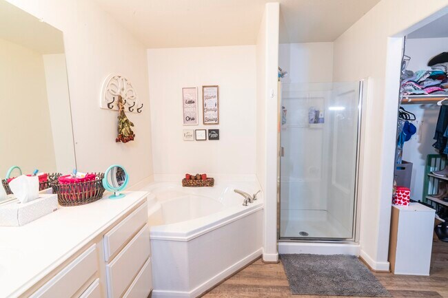 Building Photo - 28830 Bosque River Ct