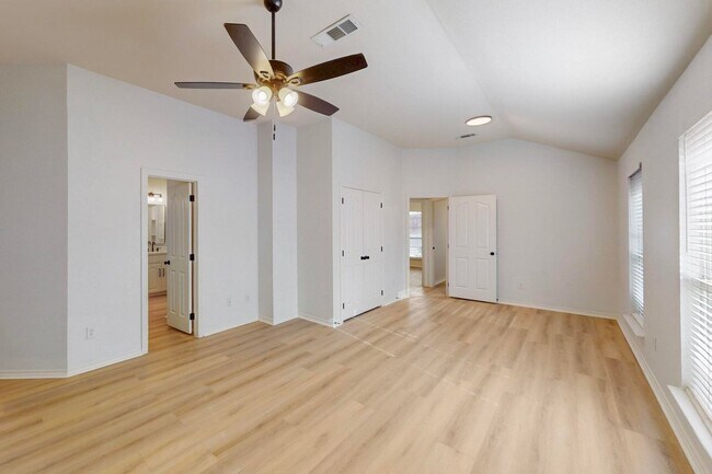 Building Photo - 4817 Valley Springs Trail