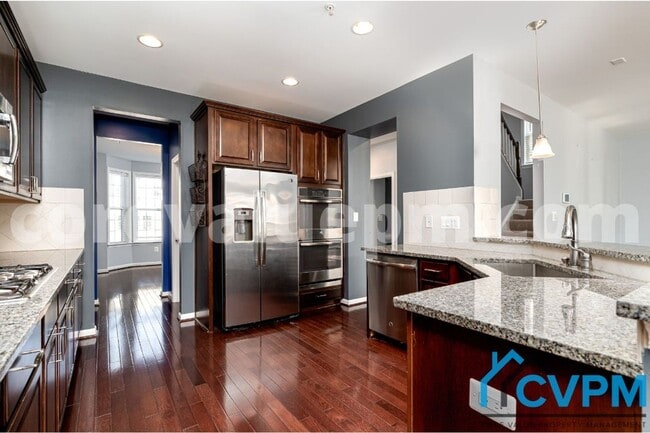 Building Photo - 117 Merlot St