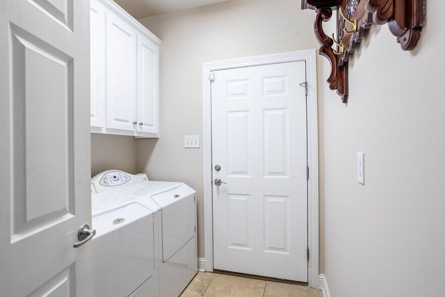 Building Photo - 116 Chestnut Ridge