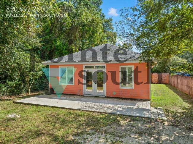 Building Photo - 824 E 24th Ave