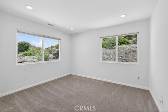 Building Photo - 58 Eastfield Dr