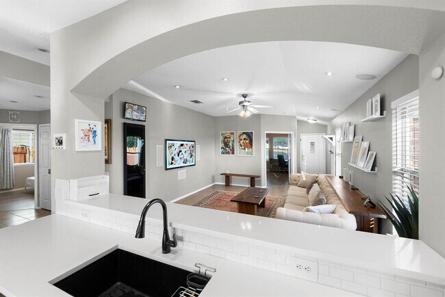 Building Photo - 6117 Los Cielos Blvd