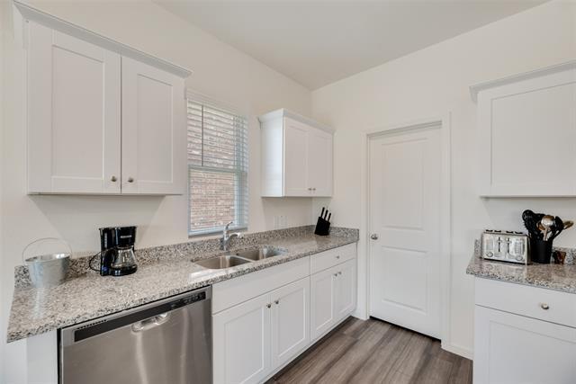 Building Photo - 786 Camden Dr