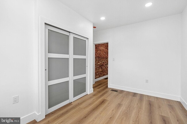 Building Photo - 908 Reed St