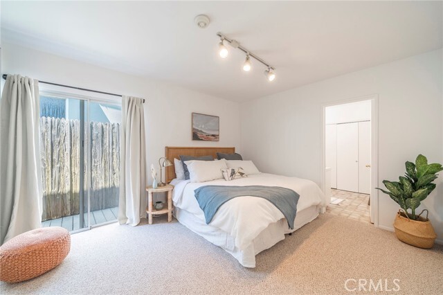 Building Photo - 333 28th St