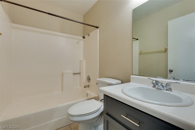 Building Photo - 4658 Belshire Dr