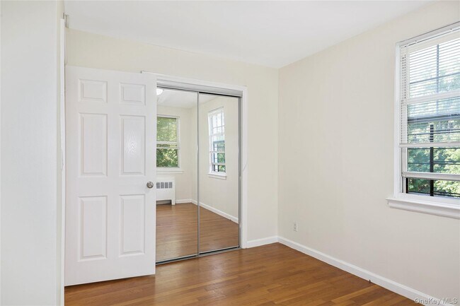 Building Photo - 101 Carpenter Ave