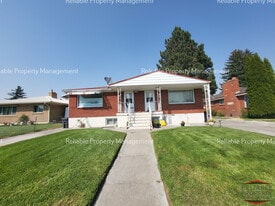Building Photo - 978 I St