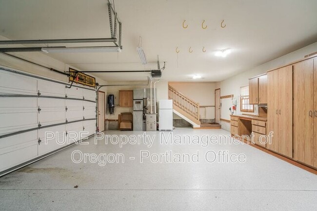 Building Photo - 14020 SW 158th Terrace