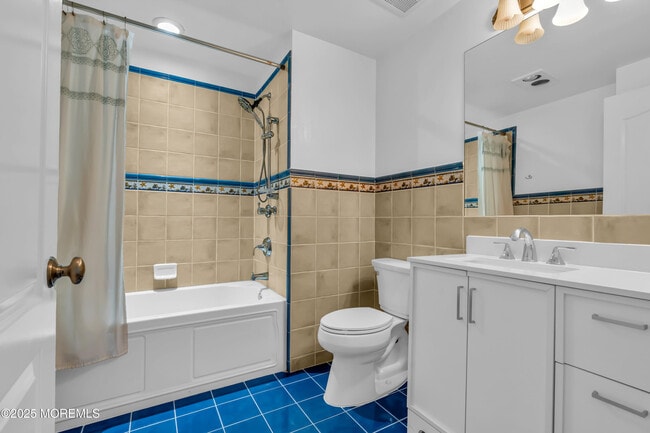 Building Photo - 2 Tradewinds Ln