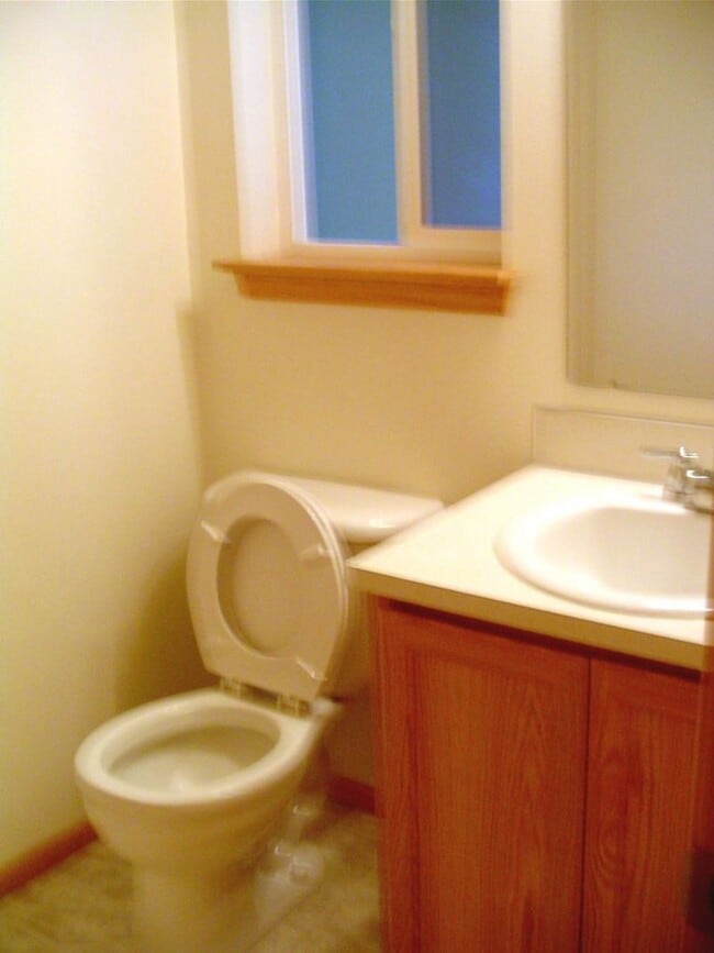Building Photo - Newer 3 bedroom in Santa Clara