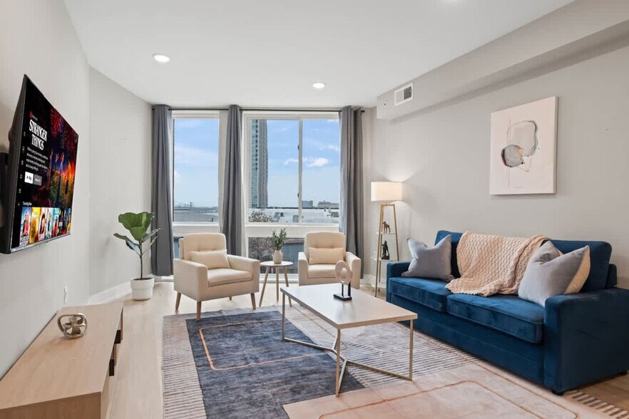 Primary Photo - 626 N Delaware Ave