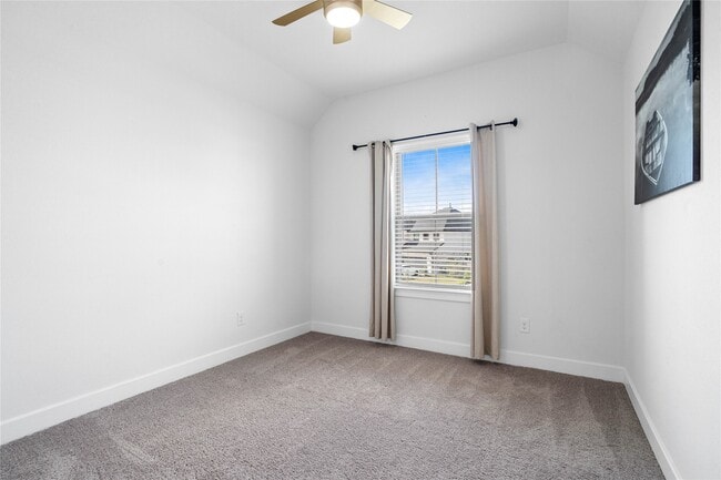 Building Photo - 31411 Weathered Cabin Ct