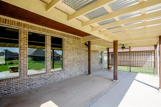 Building Photo - 421 River Bank Ln