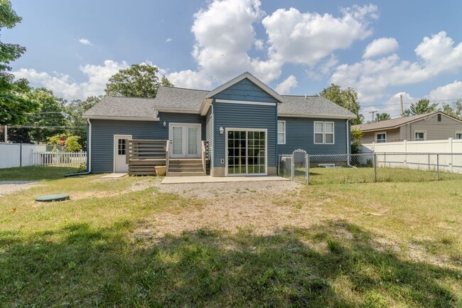 Building Photo - Rent the Dream – Stylish 4-Bedroom Home!