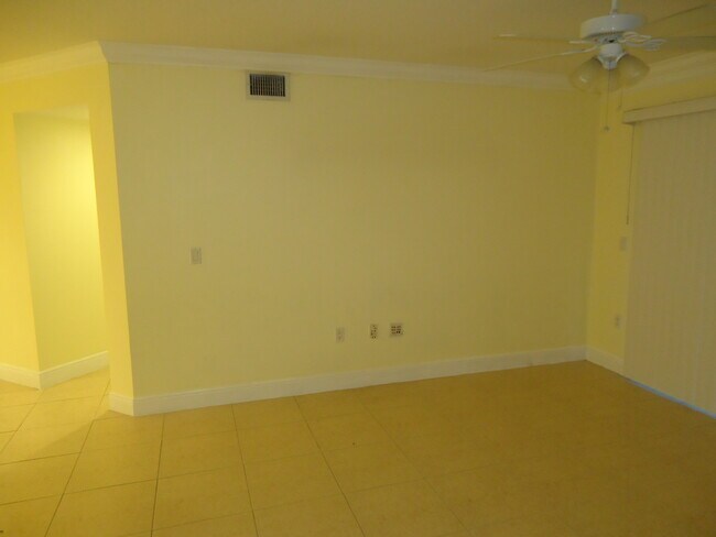 Building Photo - 4280 San Marino Blvd