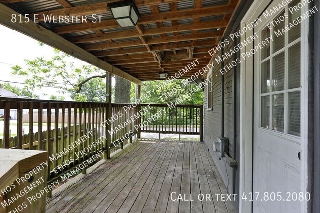 Building Photo - 815 E Webster St