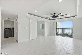Building Photo - 2885 Palm Beach Blvd