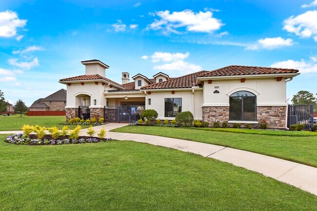Building Photo - 13204 Leighton Gardens Dr