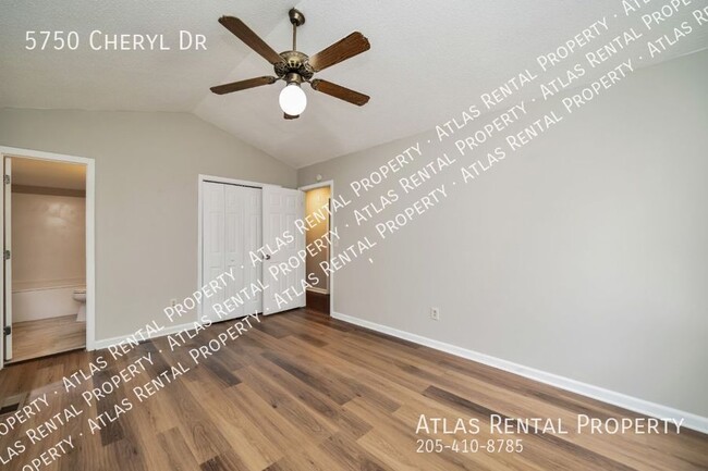 Building Photo - 5750 Cheryl Dr