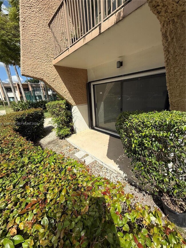 Building Photo - 8261 SW 128th St