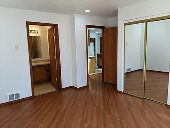 Building Photo - 759 Stephens Dr