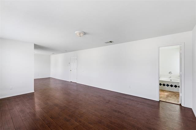 Building Photo - 1124 Breezewood Dr