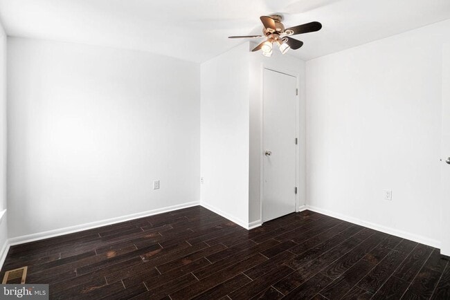 Building Photo - 308 N 39th St